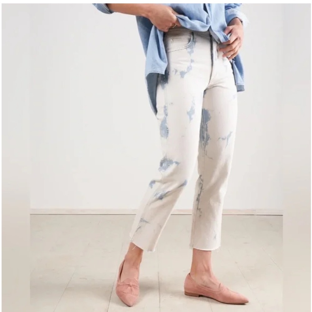AMO Loverboy Bleachout White Cropped Jeans with Light Blue Tie-Dye 25